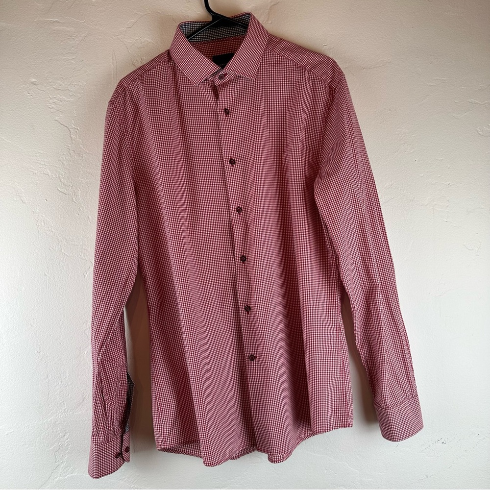 H&M Men’s red white checkered long sleeve collared button down Large